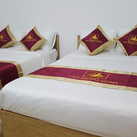 Khach San Cay Thong Hotell Tam Ðảo Eksteriør bilde