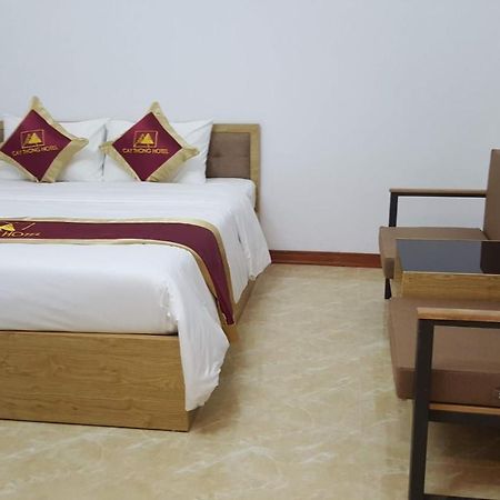 Khach San Cay Thong Hotell Tam Ðảo Eksteriør bilde