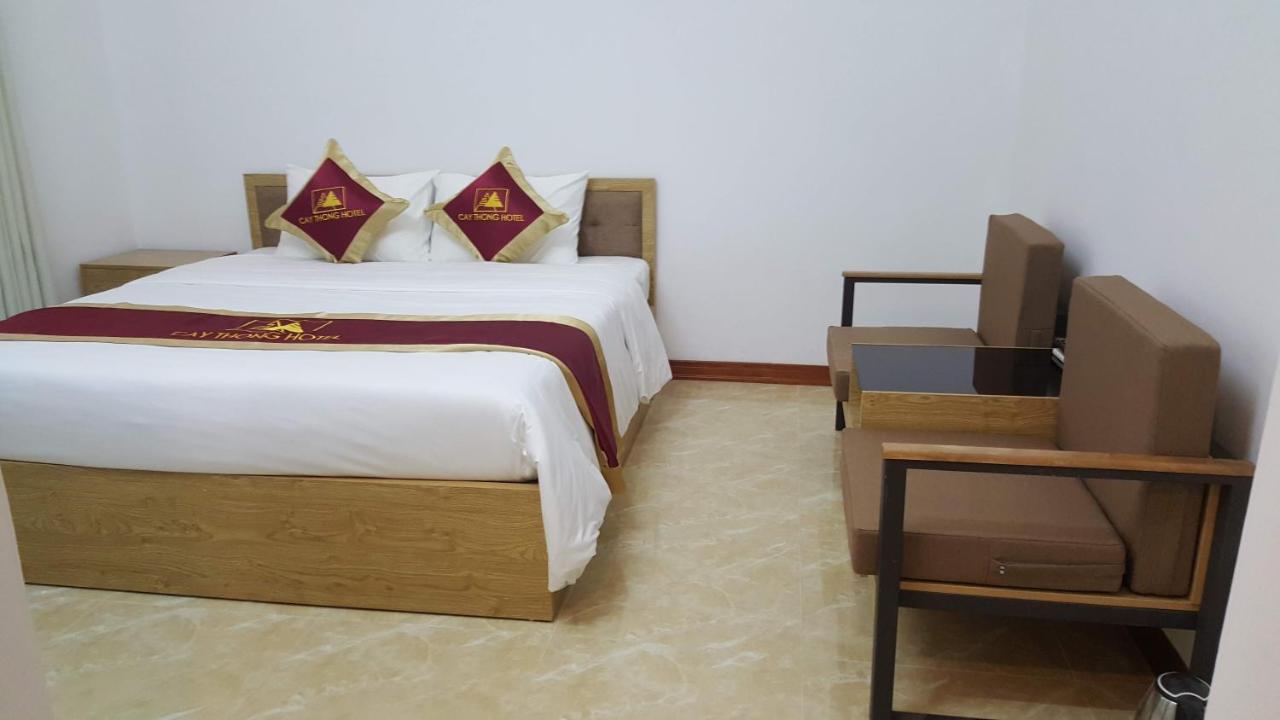 Khach San Cay Thong Hotell Tam Ðảo Eksteriør bilde