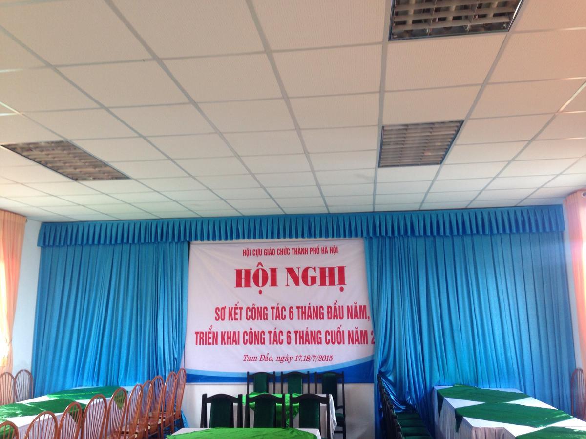 Khach San Cay Thong Hotell Tam Ðảo Eksteriør bilde