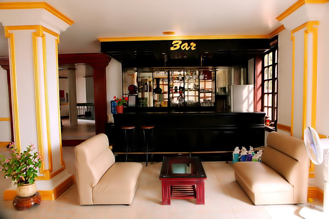 Khach San Cay Thong Hotell Tam Ðảo Eksteriør bilde